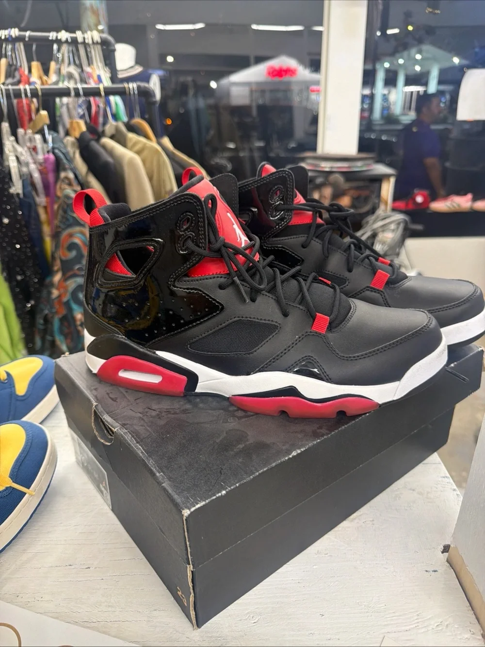 Jordan. Men’s sz10